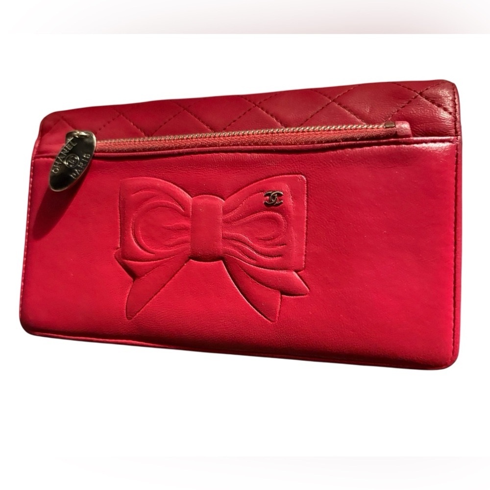 Chanel Pink Bow-Accent Long Wallet